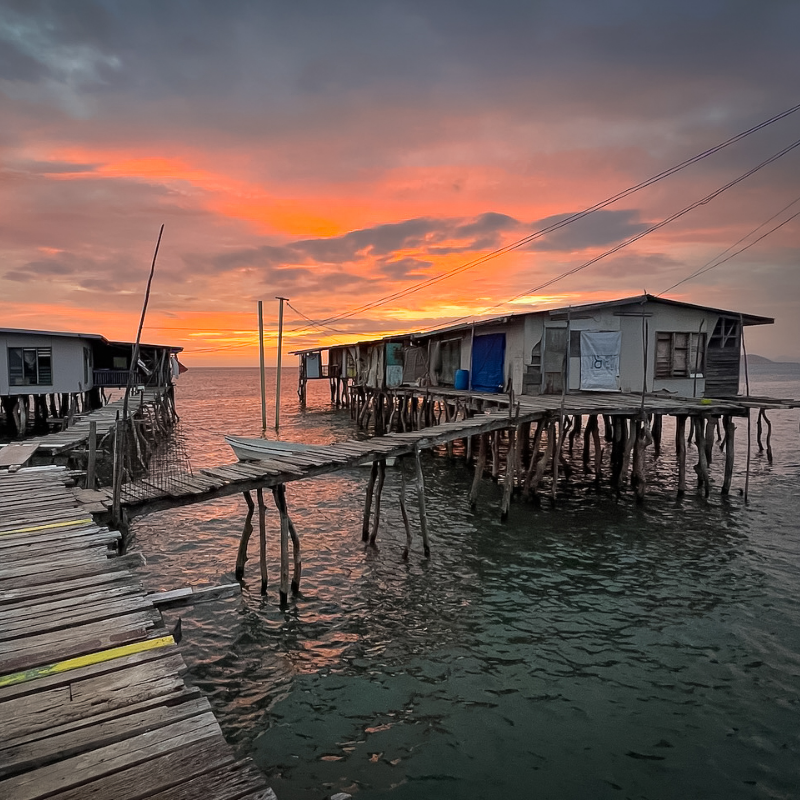 Beautiful #Papua #NewGuinea in pictures 😍🌍🇵🇬⁠
1. ⁠#Varirata National Park lookout⁠
2. ⁠Coffe planatagion on #MountHagen⁠
3. ⁠Water houses in #Tubusereia village⁠
⁠
polarsteps.com/AdrianSameli/1…
#asabbatical #sabbatical #wheretotravel #travelinspirations #png