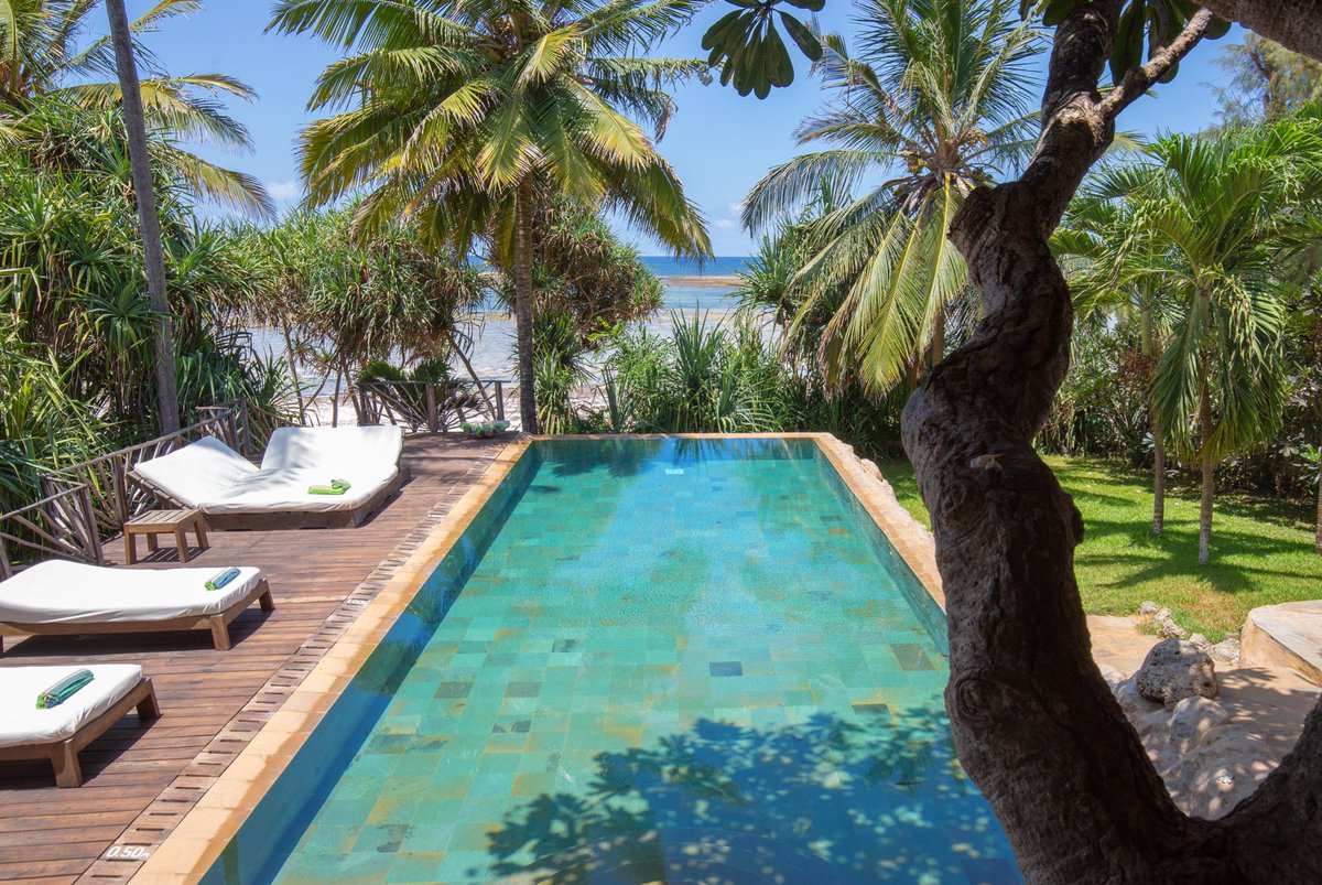 AlikaAdventures's tweet photo. This is the spectacular Alfajiri Villas in Diani, the most Luxurious Villas in Kenya.📌🏖️🏊🏾‍♀🇰🇪 #TwendeDiani.
For Bookings and inquiries:
Email reservations@alikaadventures.com
Call/WhatsApp:0704357642/ 0745757252 
#Diani #SouthCoast #Beach #Kenya #Malindi
#mombasa #northcoast https://t.co/sTaOhWzJrd