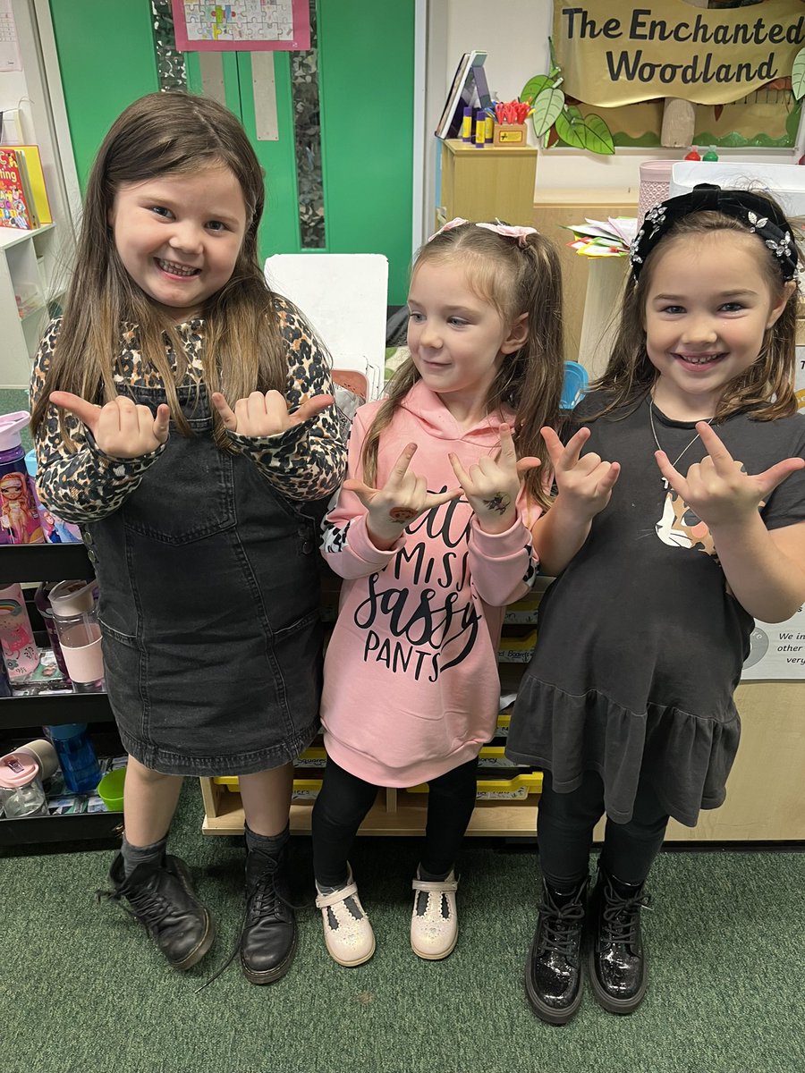 Mrs Cooper tweet media