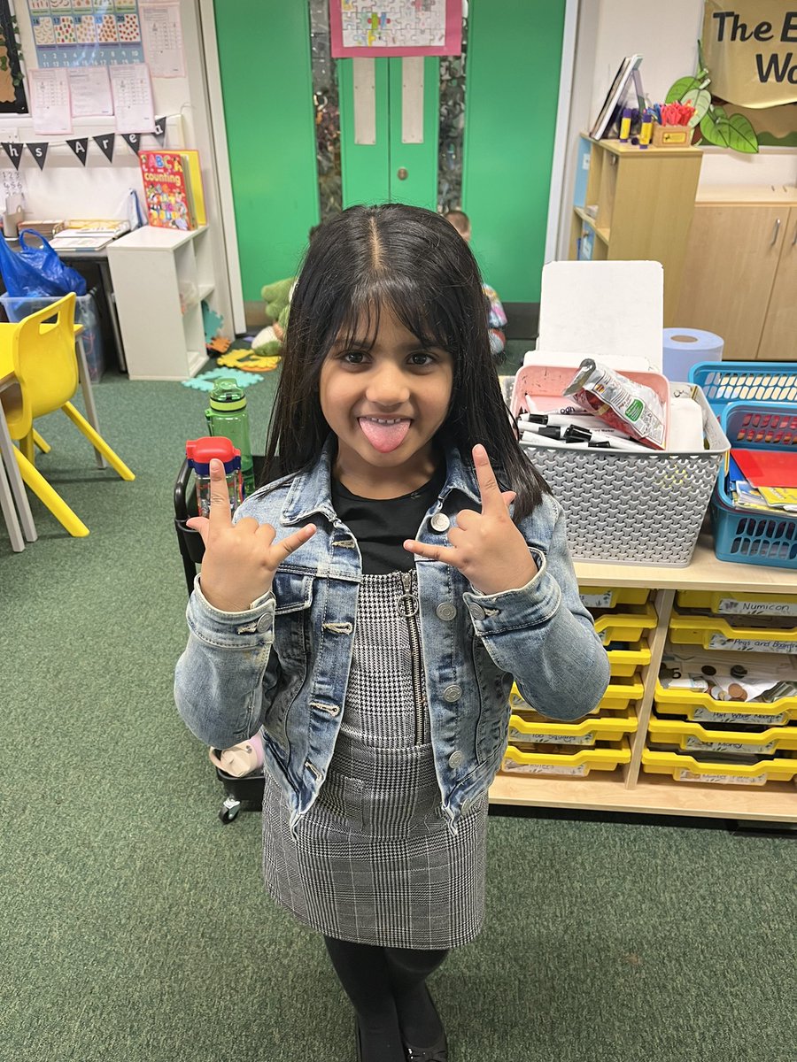 Mrs Cooper tweet media