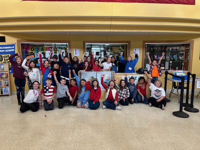 Back in business! Today, elementary students opened the student-run book store for their classmates! This opportunity allows students to learn a variety of responsibilities, such as customer service, calculating change, and running a small business. Excellent work!