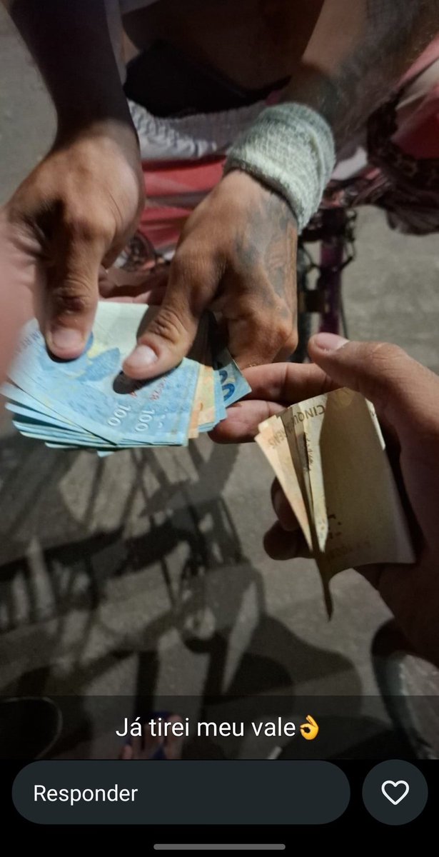 Eunegochic's tweet photo. Nubank teve bug que permitiu sacar dinheiro 'de graça' em caixas eletrônicos https://t.co/ubq3dJEdOl