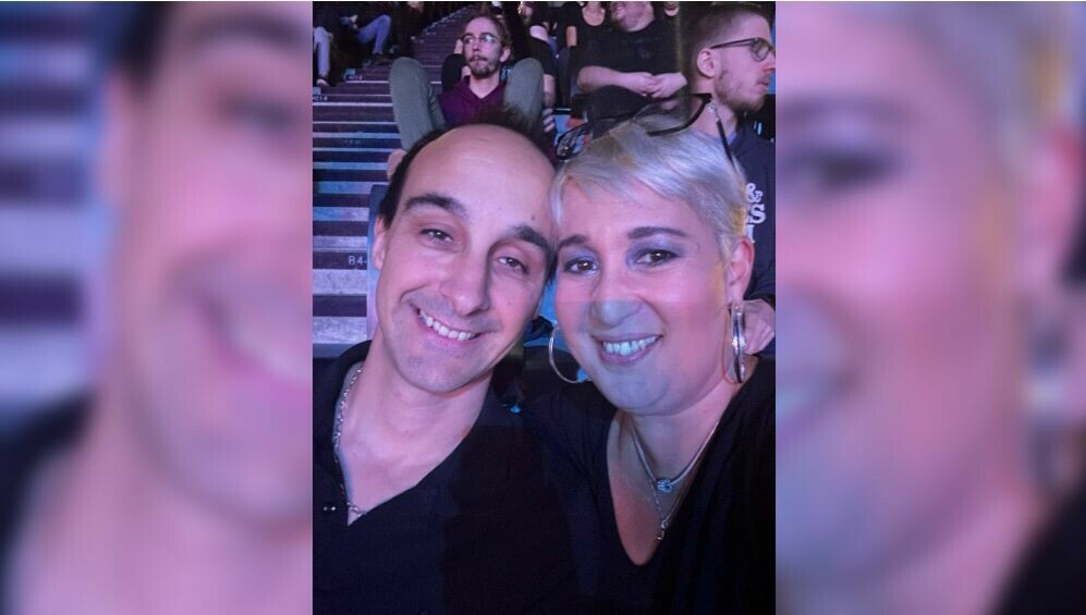 icisaintetienne's tweet photo. 💚 Derby ASSE-OL : elle est supportrice des Verts, lui de Lyon et pourtant... ils s'aiment !
➡️ https://t.co/QaZbc6ykt2 #derby #OLASSE https://t.co/p92uuACcSP
