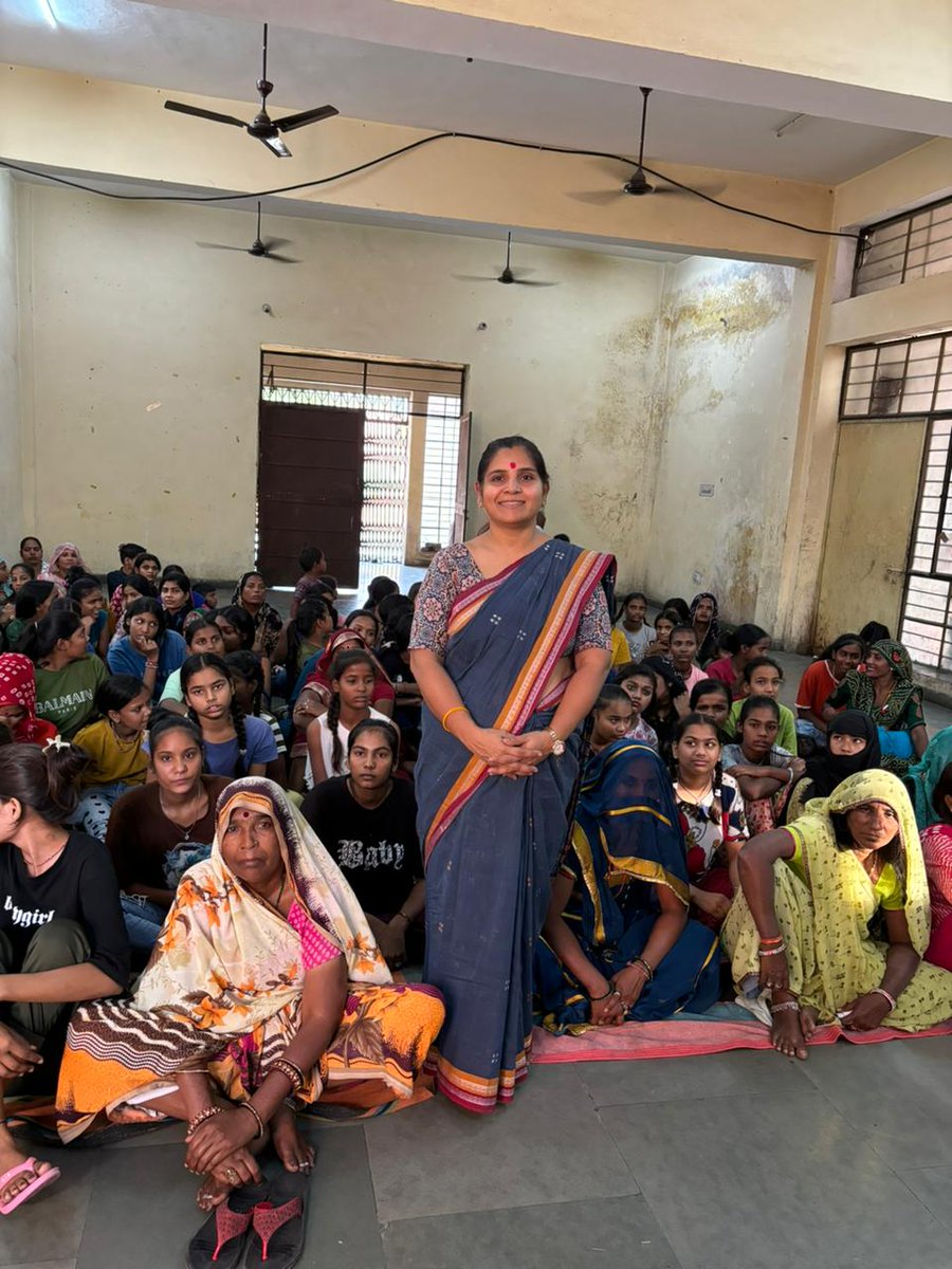 orgprazna's tweet image. &quot;Empowering girls, empowering communities&quot;
@BrahMosMissile
#MenstrualHygieneMatters
#PeriodPride
#GirlsEmpowerment
#SlumDevelopment
#CommunityHealth #MenstrualHealthAwareness
#HygieneForAll
#EmpoweringCommunities