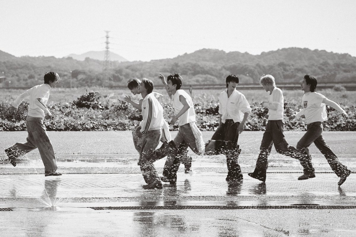 renjunampyeon's tweet photo. “people come and go, but 7dream right here.” https://t.co/UI2md9hKuA