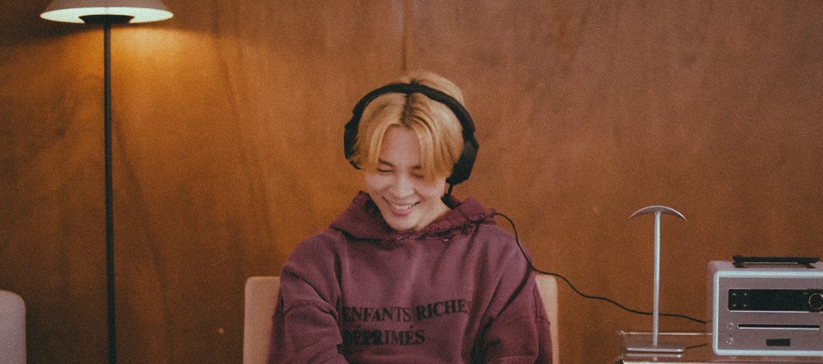 jiminpics's tweet photo. I vote for #jimin at #2024MAMAVOTE https://t.co/z0wJiV9l5d