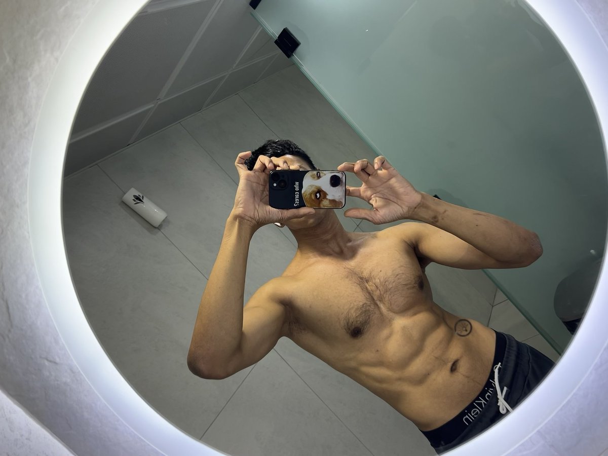 Eddie (@kzh20593) on Twitter photo 