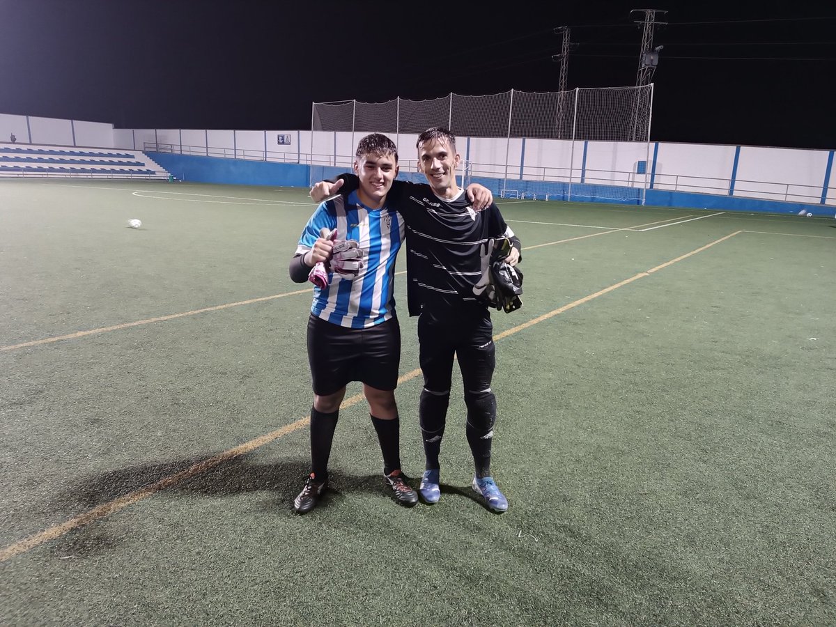 Marcos6Alvarez's tweet photo. El equipo ganador de hoy lleva guantes 🧤 https://t.co/yEibif2JLg