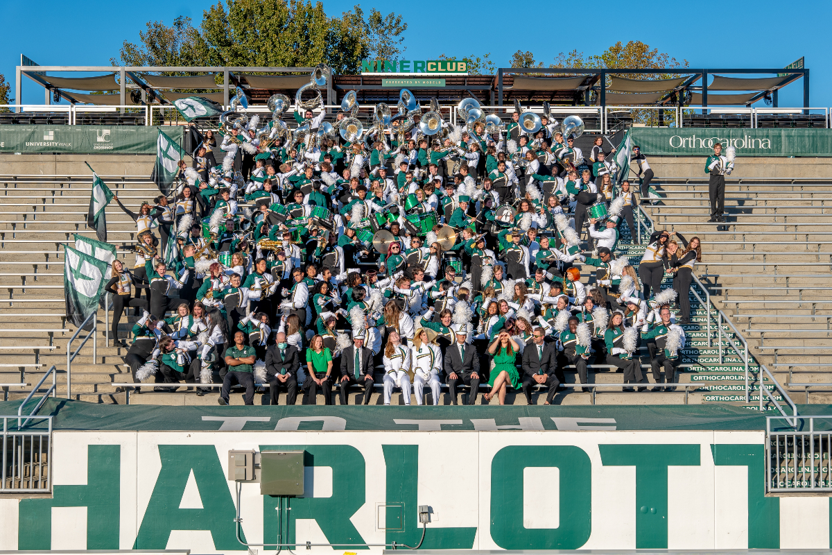 PNNMB's tweet image. Presenting... The 2024 Pride of Niner Nation Marching Band! 💚⛏️