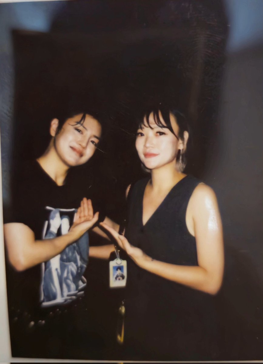 abeamoflight_jh's tweet photo. 💙💙💙💙💙

#ACEINMEXICOCITY 
#이동훈 #동훈 #donghun #ACE_REWINDUS 
#leedonghun #ACE #에이스 
#ACE_LATAM_AND_EUROPE_TOUR https://t.co/R5onXxvJWa