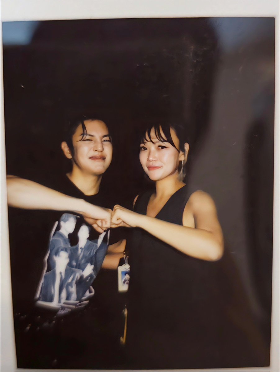 abeamoflight_jh's tweet photo. 💙💙💙💙💙

#ACEINMEXICOCITY 
#이동훈 #동훈 #donghun #ACE_REWINDUS 
#leedonghun #ACE #에이스 
#ACE_LATAM_AND_EUROPE_TOUR https://t.co/R5onXxvJWa