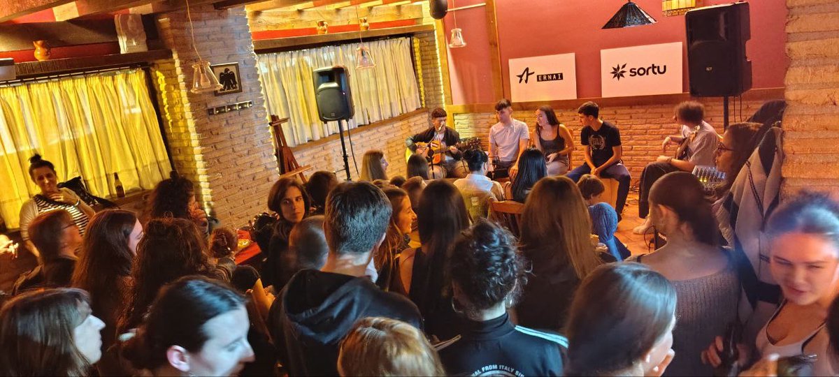 SortuBaranain's tweet image. 🎙️Guayre, Eider eta konpañia.  
#Independentziatxokoa