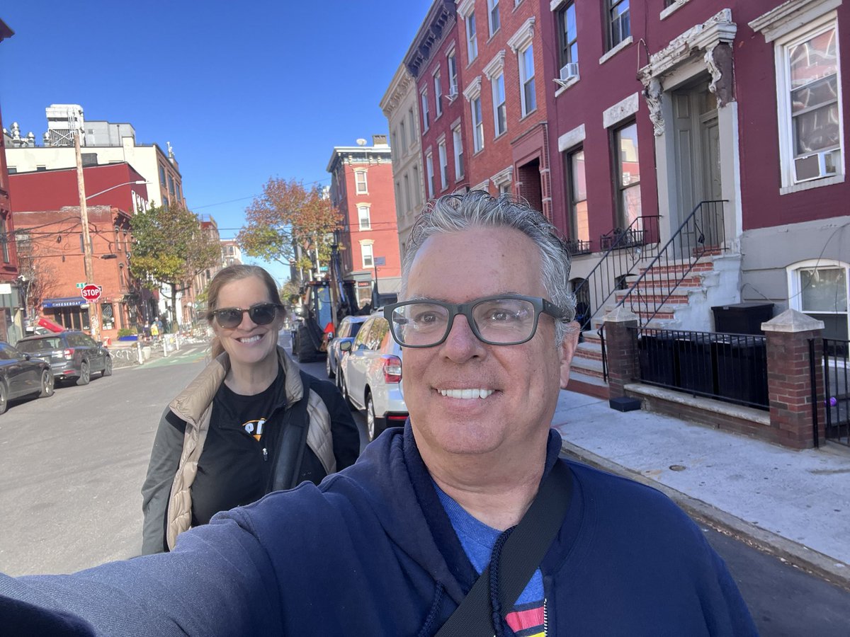 JimRockaway's tweet photo. Enjoying #BerryOpenStreet on another gorgeous November day. Lots of other pedestrians and bicyclists out too enjoying the weather. https://t.co/ueAqqSFsK0