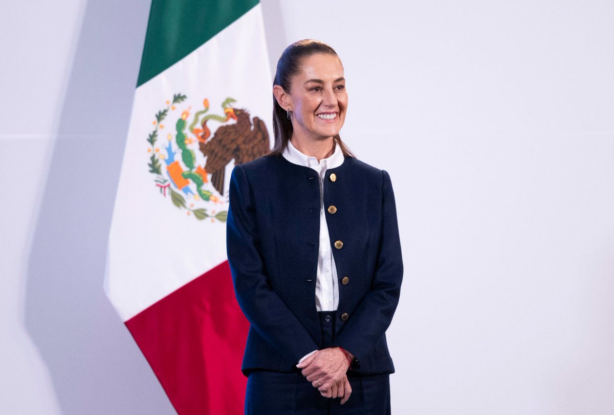 STPS_mx's tweet photo. 🔴La Comisión Intersecretarial de Atención Integral en Materia Migratoria es una de las acciones que implementa el @GobiernoMX para atender las migraciones, a través del Modelo Humanitario de Movilidad. La #STPS es una de las dependencias que forman parte de la #CIAIMM.👏 https://t.co/biVOGHU8dX