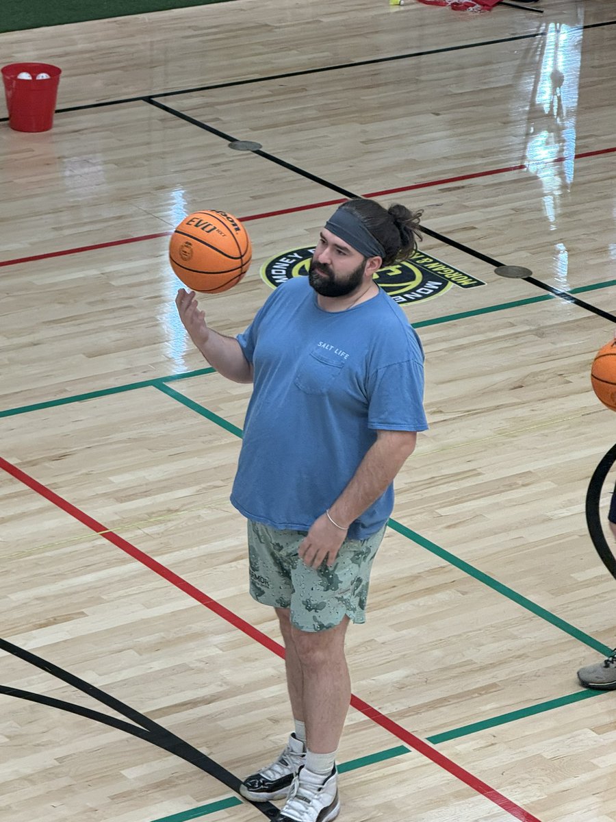 ella grif tweet media