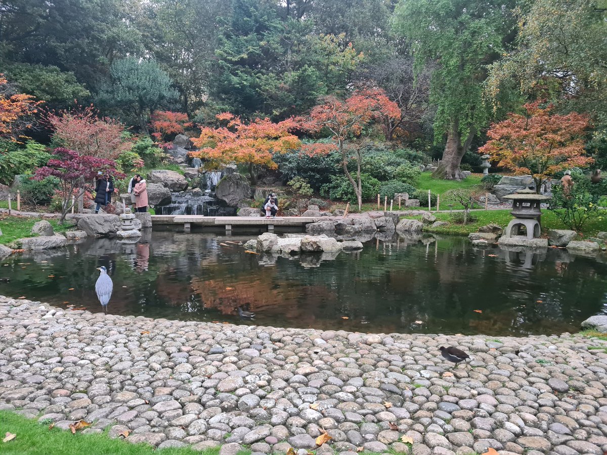 Took a day trip out to London today, and stumbled across this beautiful park 🥰❤️

I spent so much time here, just sitting and reflecting. It was so nice and relaxing. I didn't realise how much I needed some peace today.