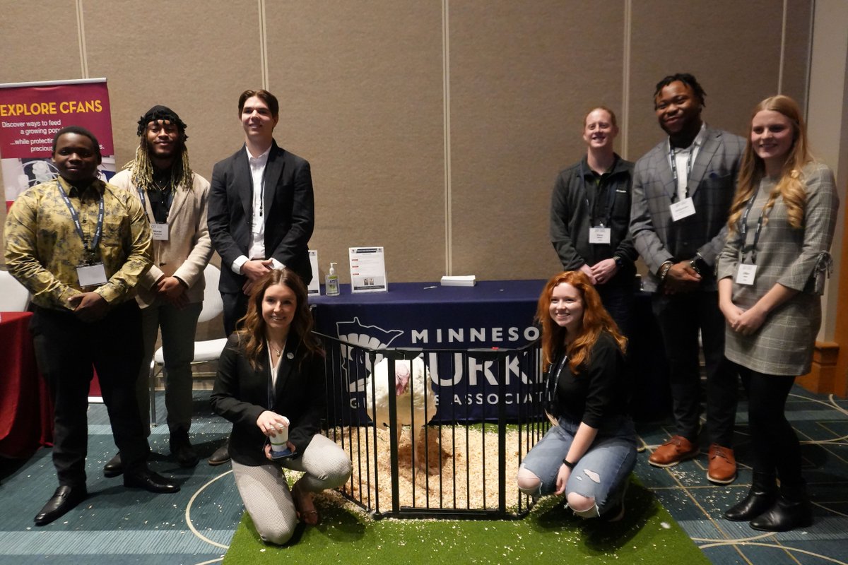 NTF Chairman John Zimmerman &amp; <a href="/MinnesotaTurkey/">Minnesota Turkey</a> joined the <a href="/mn_agrigrowth/">AgriGrowth</a> Ag &amp; Food Summit yesterday — with a special guest from this year's #PresidentialFlock! We're thankful for the chance to celebrate 🦃 farmers &amp; highlight the vital role 🦃 farming plays in MN’s ag economy.