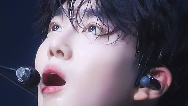 수호룩봇 (@suholook) on Twitter photo 