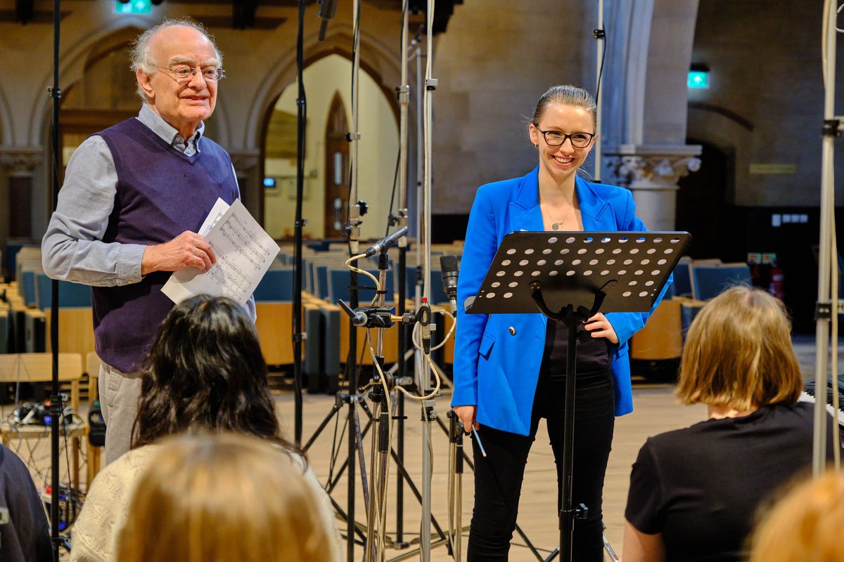 Anna Lapwood tweet media