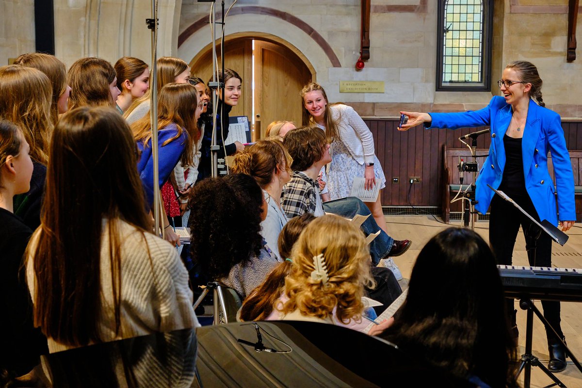 Anna Lapwood tweet media