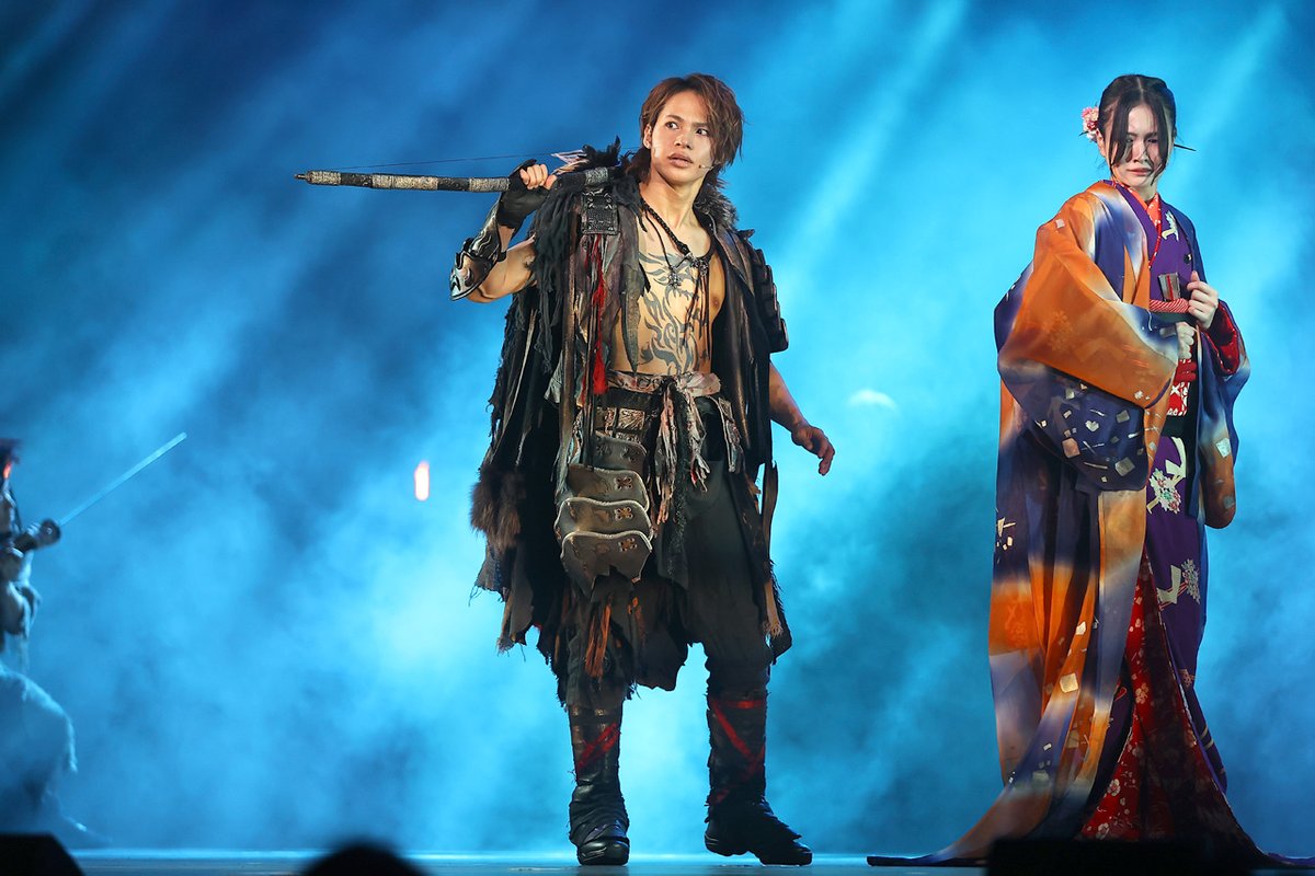 Endless SHOCK♡上田竜也♡ステージフォト・ポートレート・パンフレット 上田竜也ラスト「Endless SHOCK」へ「光一くん全力でサポート