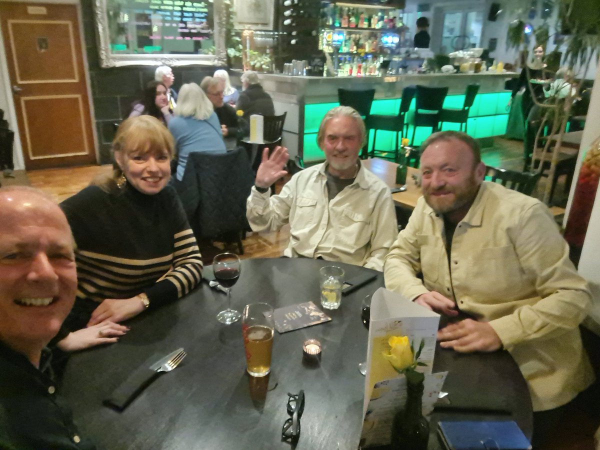 Out with Radio Royalty this evening 🍻 <a href="/stevepowerdj/">Steve Power</a> @GetPeterQuinn <a href="/tanyakmcc/">Tanya McCarthy</a>