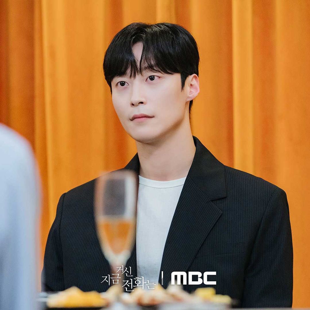 HNJ_archive's tweet photo. 2024 MBC 금토드라마 ‘지금 거신 전화는’ 

지상우 役 허남준 스틸컷

#허남준 #HEONAMJUN
#지금거신전화는 https://t.co/9KNmpFYZ5t