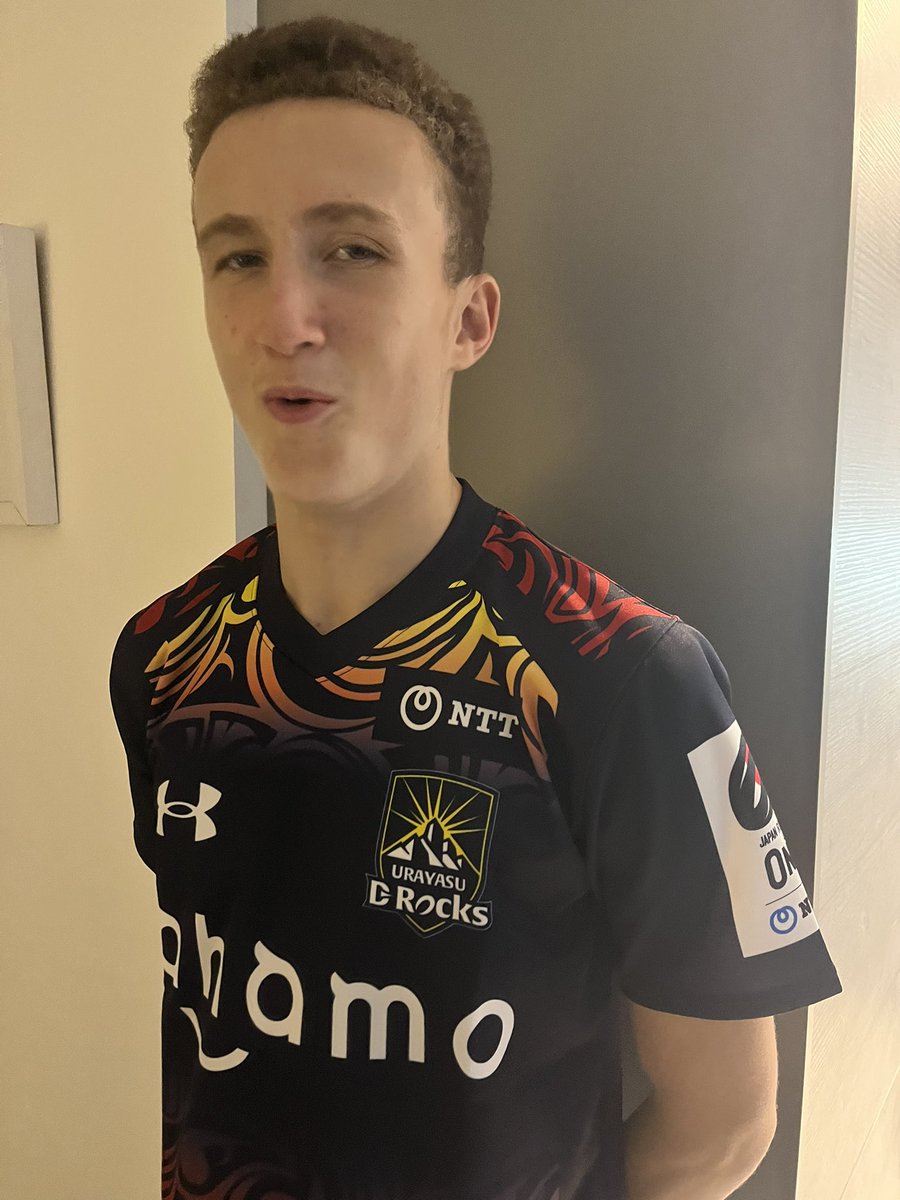 Sandyloch tweet media