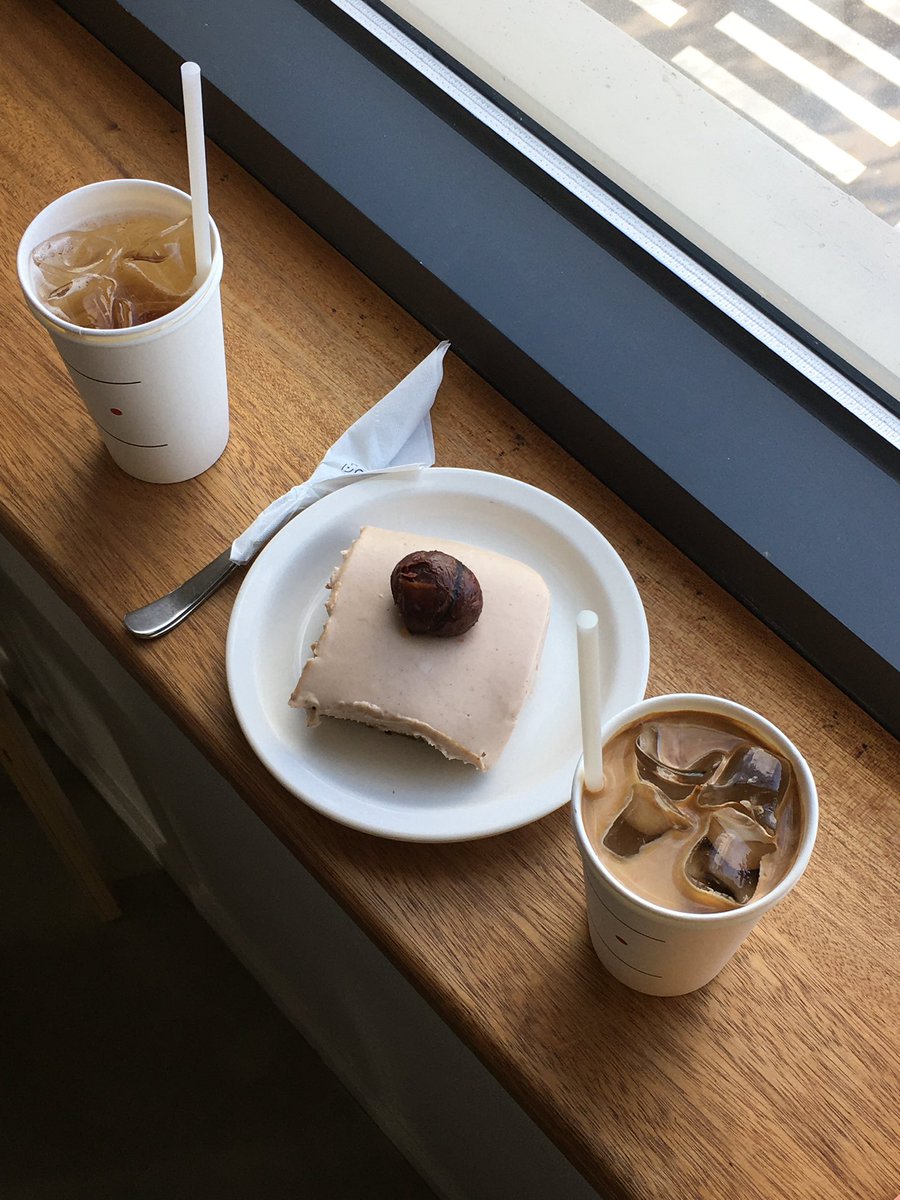 fromxummer's tweet image. 매년 서프라이즈 파티 준비하는 애랑