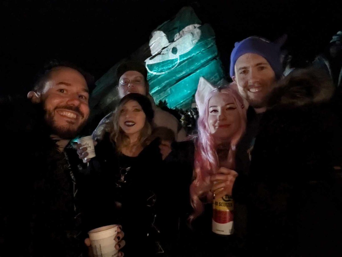 TheBloodSeraph's tweet photo. Went to see Deadmau5 at Red Rocks. Best first date I've ever had💗✨️ 

#redrocks #colorado #Deadmau5 #edm #danceparty #music https://t.co/6WqMREpsNp
