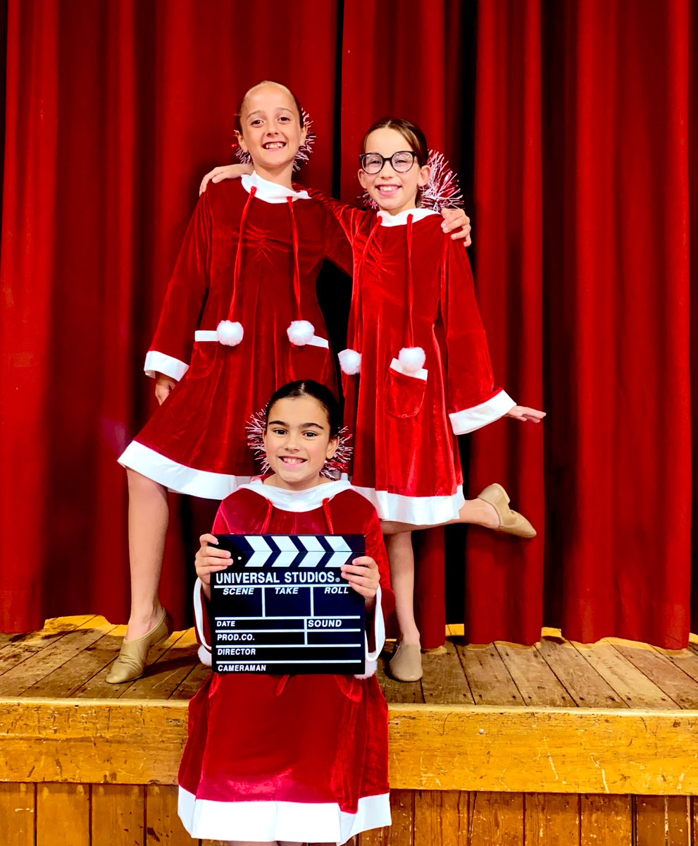 Elite_Academy1's tweet photo. We are starting to get into the spirit ready for our Christmas show at the @albanytheatre ! Hope you have your tickets ready!! #eda https://t.co/47FCUtUiL1