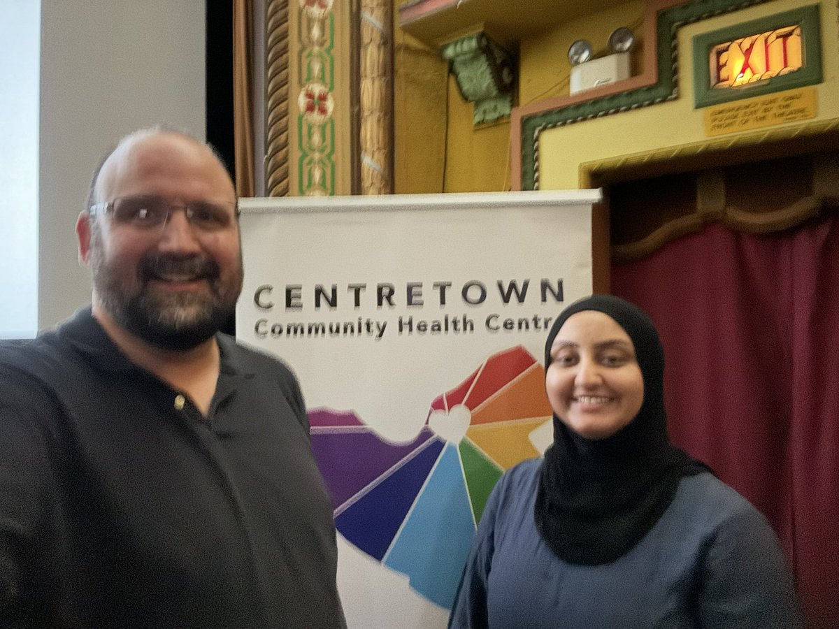 CampbellLab_yyc's tweet image. Thank you @CentretownCHC for hosting an amazing diabetes awareness event and providing the opportunity to share LOW last night at @mayfairtheatre !