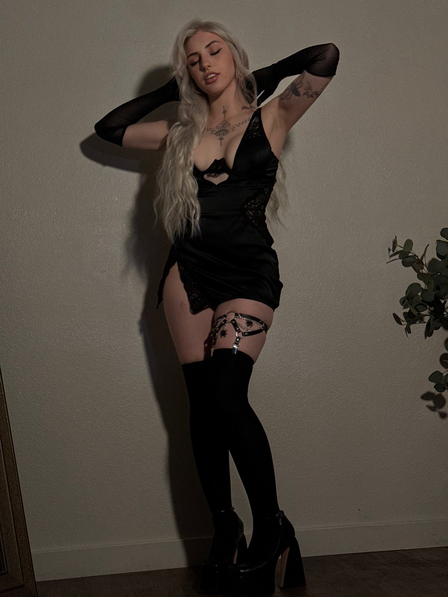 Oops… did I just steal your attention? My bad! Or is it? 😏