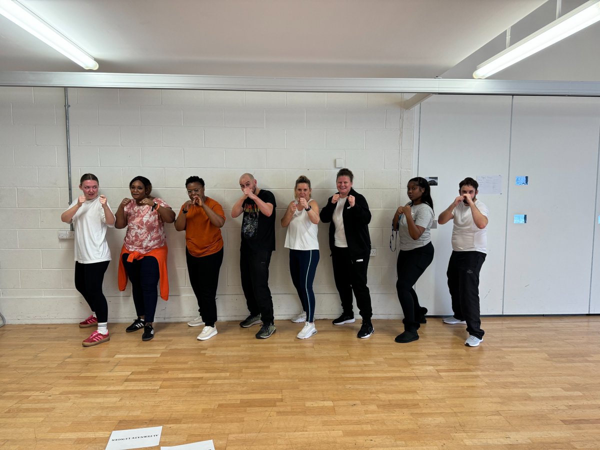 Tuke School (@tukeschool) on Twitter photo We had a brilliant #Wellbeing inset day this week. It started with a fantastic workshop delivered by <a href="/EdSupportUK/">👩🏫 Education Support 👨🏫</a> about communication, connection and community. Then we had a series of sessions staff could choose, including Box Fit, Gong Therapy and Life Drawing. #edutwitter We had a brilliant #Wellbeing inset day this week. It started with a fantastic workshop delivered by <a href="/EdSupportUK/">👩🏫 Education Support 👨🏫</a> about communication, connection and community. Then we had a series of sessions staff could choose, including Box Fit, Gong Therapy and Life Drawing. #edutwitter