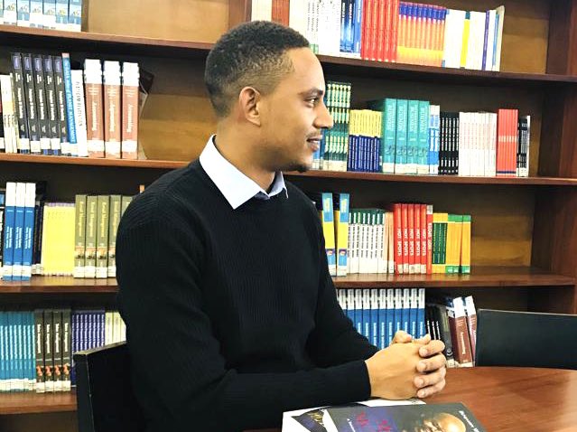 ayubu_madenge's tweet image. Kwa vijana wote wapambanaji ambao ndiyo kwanza wanatengeneza maisha yao na ya familia zao kuanzia chini kabisa. Bila kuwa na watu wa kuwashika mkono, Connection, Urithi wala msaada wa ndugu. MUNGU mkuu aendelee kusimama pamoja nanyi. Mapambano yenu yaje kulipa.