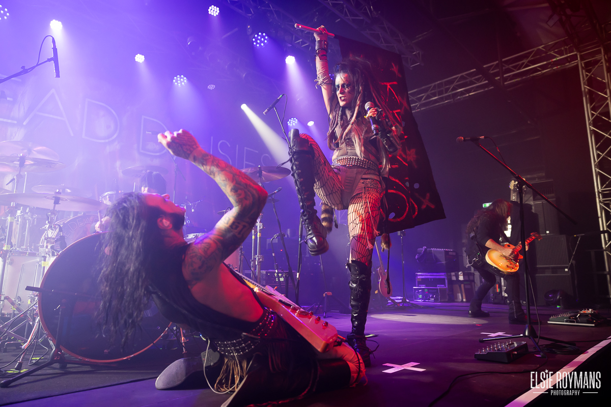 BeastoBlanco's tweet image. LOYAL BEASTS! Tonight we’re back in the Netherlands in Dordrecht at Bibelot!

Get your tickets at beastoblanco.com and we’ll see you in the pit!

📸 Elsie Roymans