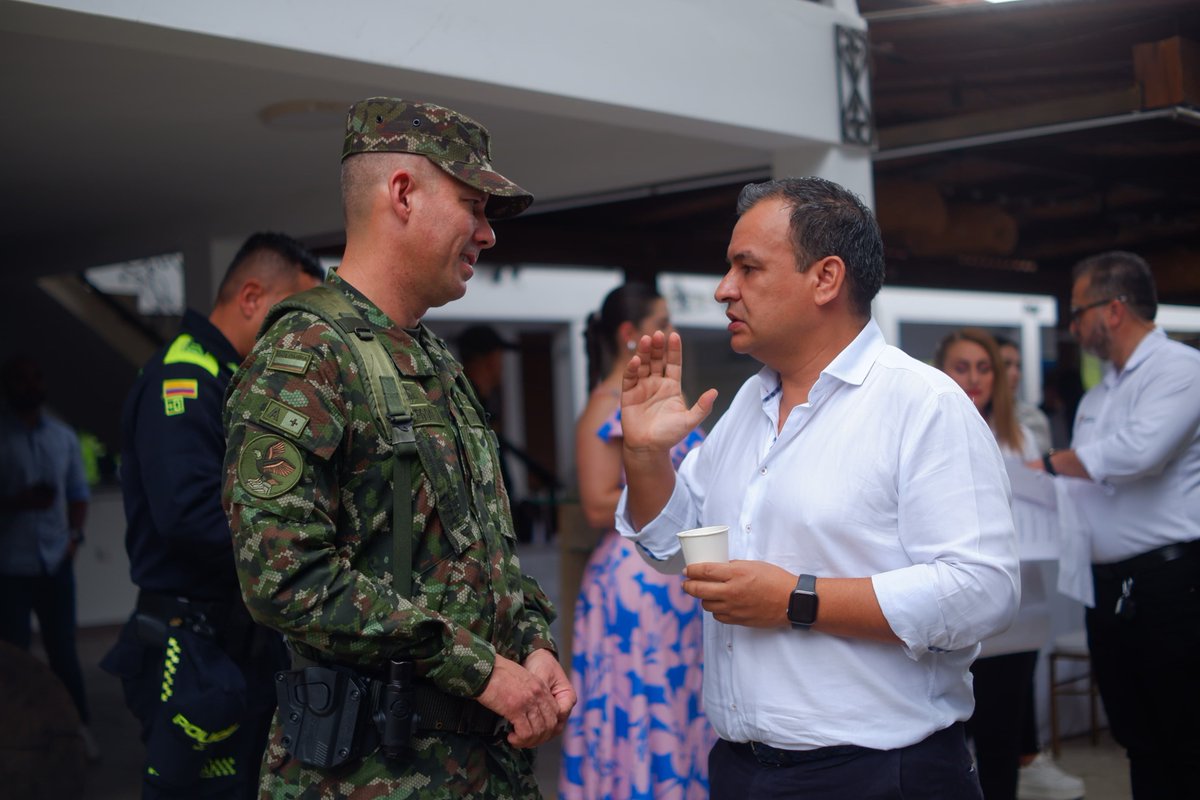 GoberCaldas's tweet photo. Con el liderazgo de @gobiernocaldas1 se desarrolla en el municipio de #Viterbo un Consejo de Seguridad Regional. Autoridades, fuerza pública y otras entidades de #Caldas, #Risaralda, #Quindío, #Tolima y #Antioquia abordan desafíos comunes en materia de seguridad y orden público. https://t.co/kpO0iUmo9N