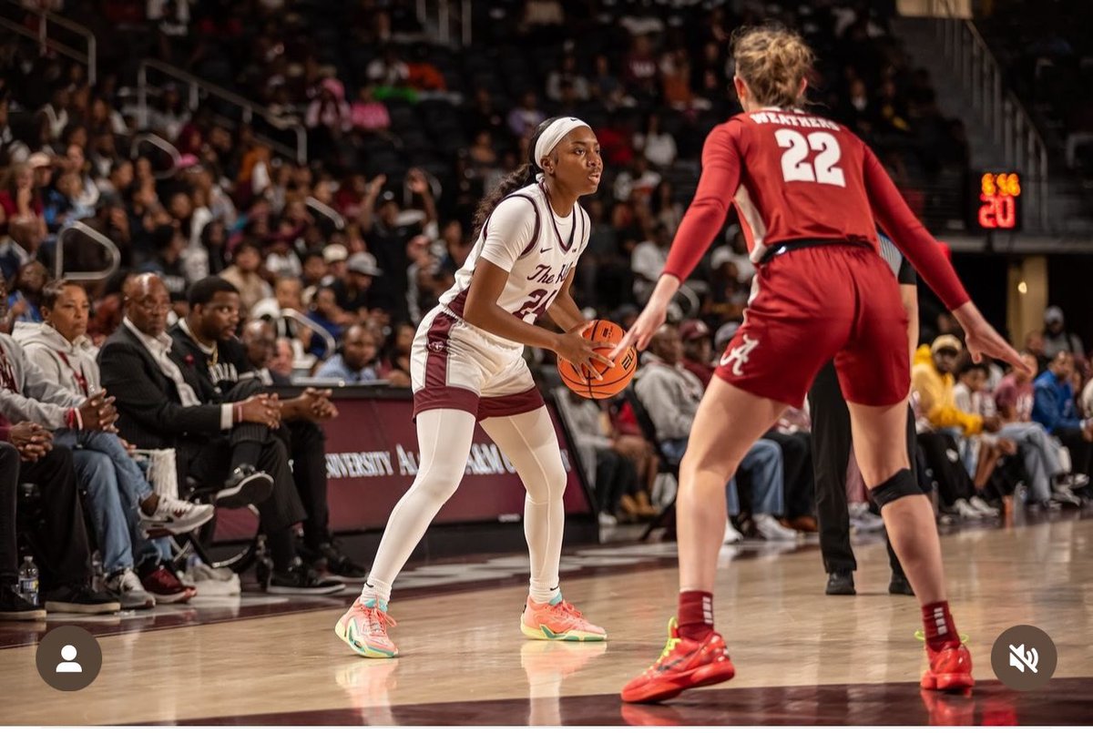 DivaCoachAAMU's tweet image. So many take aways from last night.. Although the outcome wasn’t what we hoped 4… I saw a lot to build on… 

Defense will be better! 
Guard play will improve!
Post Play will be dominant. 

Played in front of the largest crowd in the history of @aamuwbb‼️

#BIGENERGY 🐾 #TEAM44