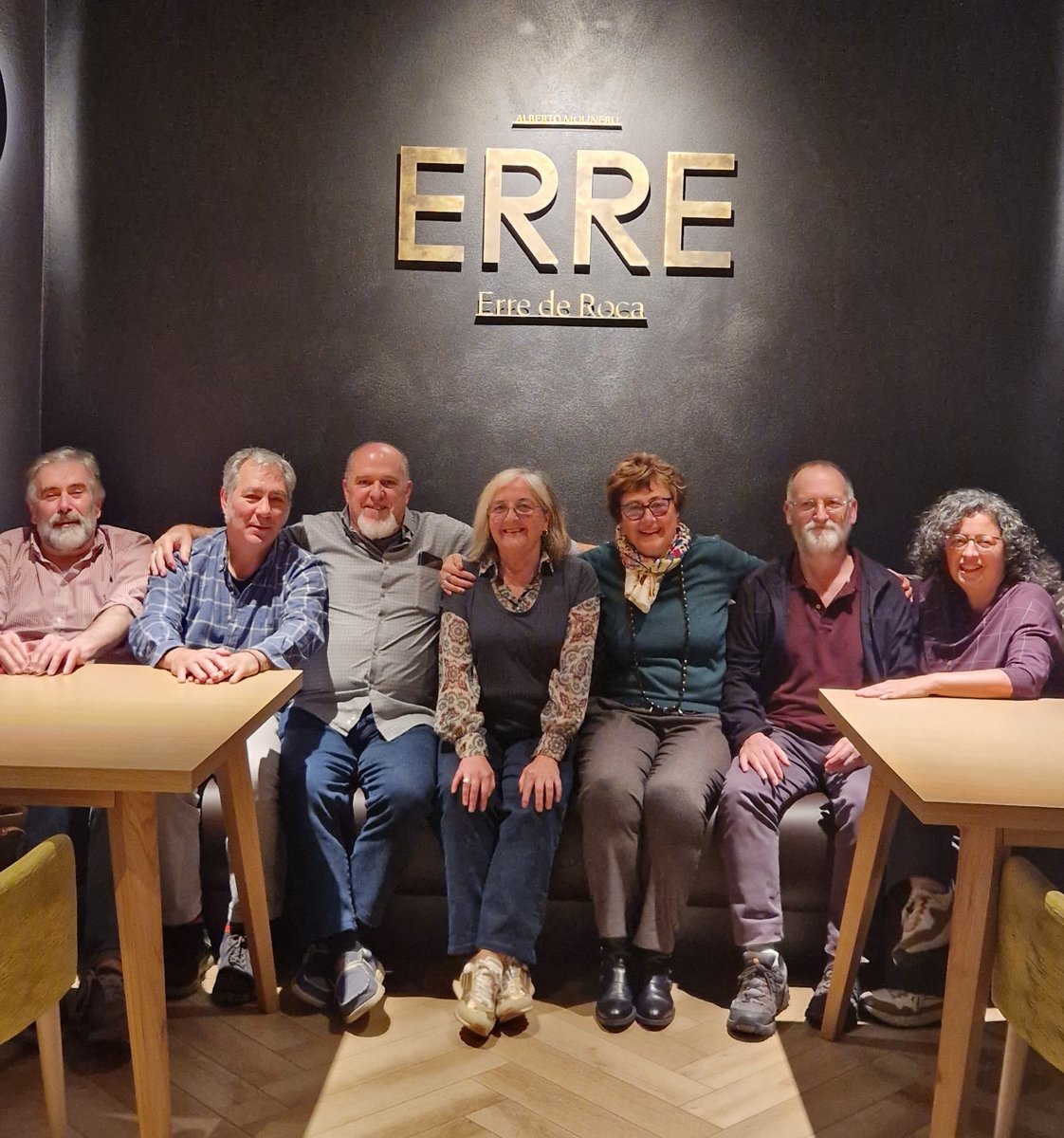 Un buen día para despedir-nos de Julen. Compañero durante años y amigo de más de un día en irsearaba. Nos seguiremos viendo por las calles ⏰️y alguna vez a no mucho tardar por la oficina 💻