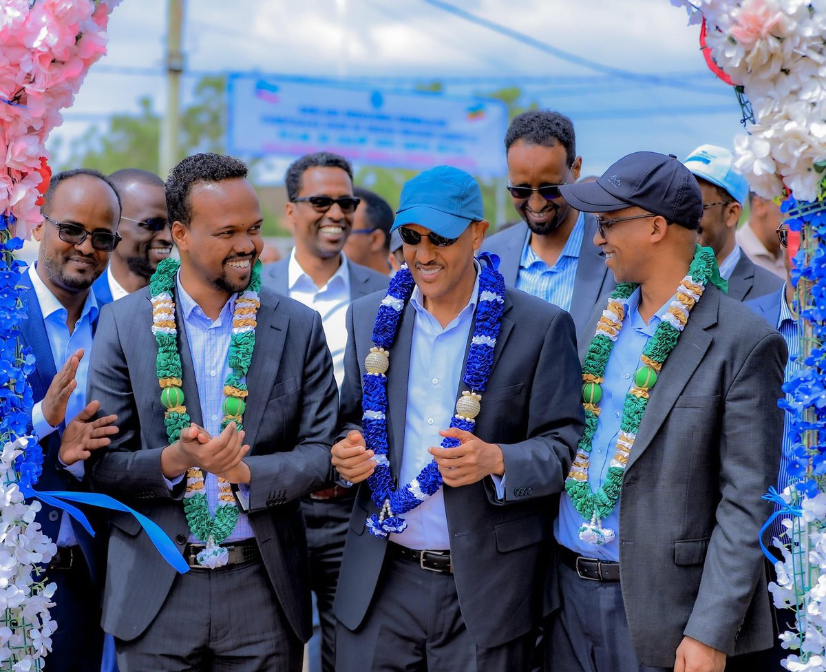 Mustafe_M_Omer's tweet photo. Inaugurated the expansion of Godey Sheekh Ibrahim Abdalla Hospital. The additional works which included construction of new blocks, equipment &amp; an oxygen plant costed around 300 million Birr. The project enhances people’s access to quality health services. https://t.co/dRDj77TYqG