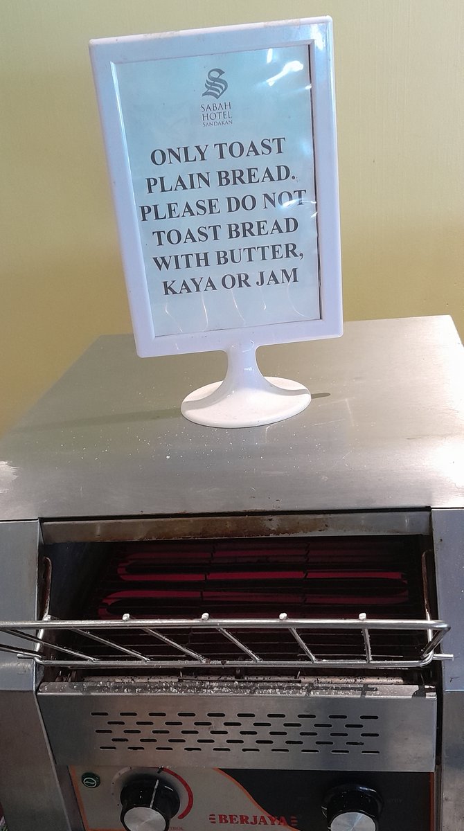 MostlyPrint's tweet image. #SignsonSunday
Still coming to terms with the narrative of this one.
#toaster #hotels