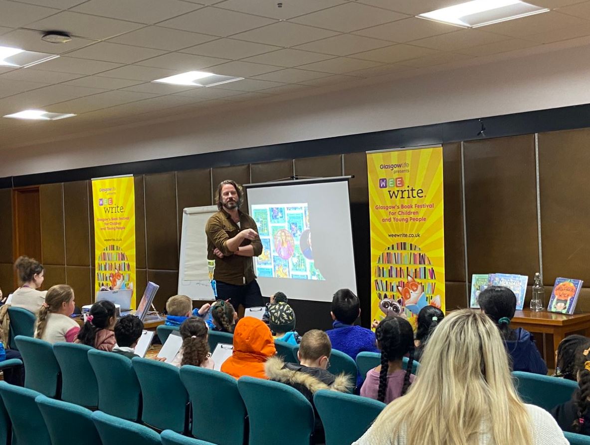 GlasgowLib's tweet image. The last events of the 2024’s Wee Write Schools Programme are done. And what an end we've had with the super talented @StevenLenton @sophyhenn @HelenKellock Now bring on the fun at the family day tomorrow at the Mitchell Library! #WeeWrite glasgowlife.org.uk/whats-on/wee-w…
