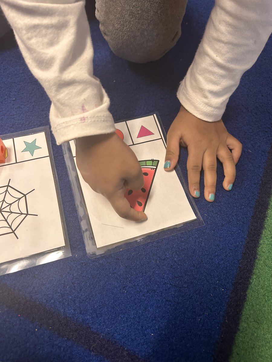 These <a href="/MYE_Leopards/">Malala Elementary</a> Pre-K students are working hard on learning attributes of shapes and identifying them in real life objects. <a href="/FBISDEarlyChild/">FBISD_EarlyChildhood</a> #mathematics #learningthroughplay