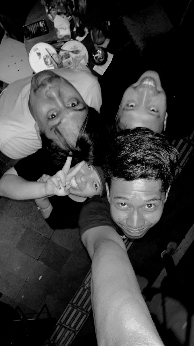 Mendung Euy tweet media