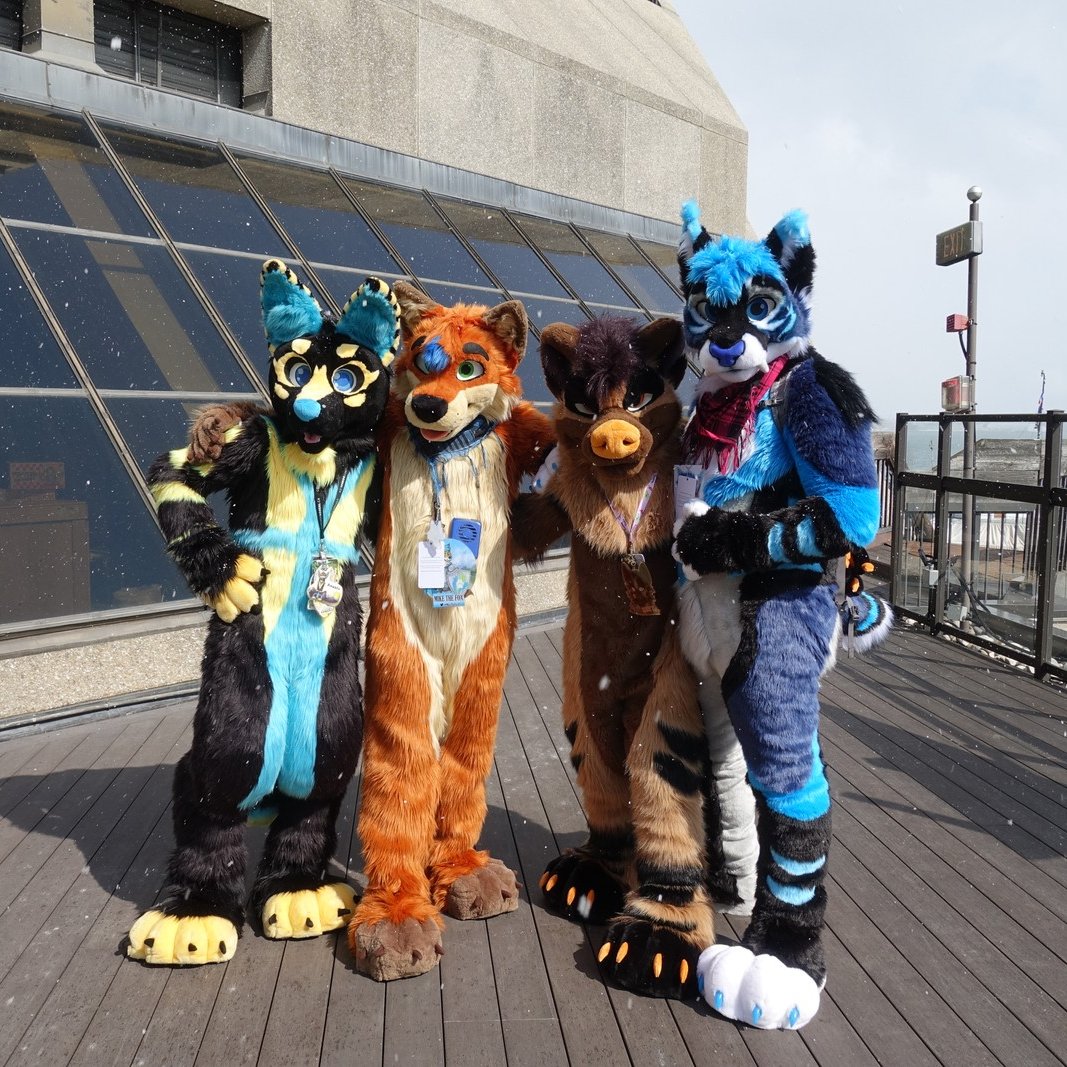 Winter is coming soon❄️. Can you feel it ?😊
<a href="/AnubisTenebrous/">Anubis Tenebrous 𓃢 / Thorn Jackal 🚬</a> , <a href="/steve_sleeping/">Sleeping Steve</a> , <a href="/Blitz_da_saber/">Blitz ➡️ Furpoc 👻 🧹 🐈</a> 

📸 @k_the_snep 
#FursuitFriday