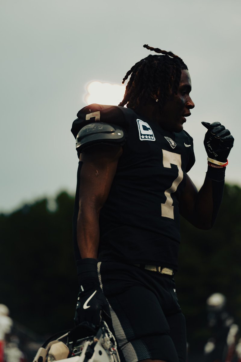 EPHSRecruitsFB (@ephsrecruiting) on Twitter photo New link for Colleges:
DM if your looking for dawgs!!!
#BUILD24 
#RaiderNation  <a href="/Raiders/">Las Vegas Raiders</a> <a href="/AthleticsEP/">EPHS Athletics</a> <a href="/VanSpence10/">Van Spence</a> <a href="/coachruss23/">Coach Russell</a> <a href="/BJacobsonFBall/">RaiderNationEPHS</a> <a href="/RecruitGeorgia/">Recruit Georgia</a> <a href="/NwGaFootball/">NwGa Football</a> <a href="/RustyMansell_/">Rusty Mansell</a> <a href="/BALLERSCHOICE1/">BALLERS CHOICE LLC</a> <a href="/ChadSimmons_/">ChadSimmons</a> <a href="/ErikRichardsUSA/">Erik Richards</a> <a href="/NEGARecruits/">Northeast Georgia Recruits</a> <a href="/PrepRedzoneGA/">Prep Redzone Georgia</a> <a href="/GHSFdaily/">GHSF Daily</a> New link for Colleges:
DM if your looking for dawgs!!!
#BUILD24 
#RaiderNation  <a href="/Raiders/">Las Vegas Raiders</a> <a href="/AthleticsEP/">EPHS Athletics</a> <a href="/VanSpence10/">Van Spence</a> <a href="/coachruss23/">Coach Russell</a> <a href="/BJacobsonFBall/">RaiderNationEPHS</a> <a href="/RecruitGeorgia/">Recruit Georgia</a> <a href="/NwGaFootball/">NwGa Football</a> <a href="/RustyMansell_/">Rusty Mansell</a> <a href="/BALLERSCHOICE1/">BALLERS CHOICE LLC</a> <a href="/ChadSimmons_/">ChadSimmons</a> <a href="/ErikRichardsUSA/">Erik Richards</a> <a href="/NEGARecruits/">Northeast Georgia Recruits</a> <a href="/PrepRedzoneGA/">Prep Redzone Georgia</a> <a href="/GHSFdaily/">GHSF Daily</a>