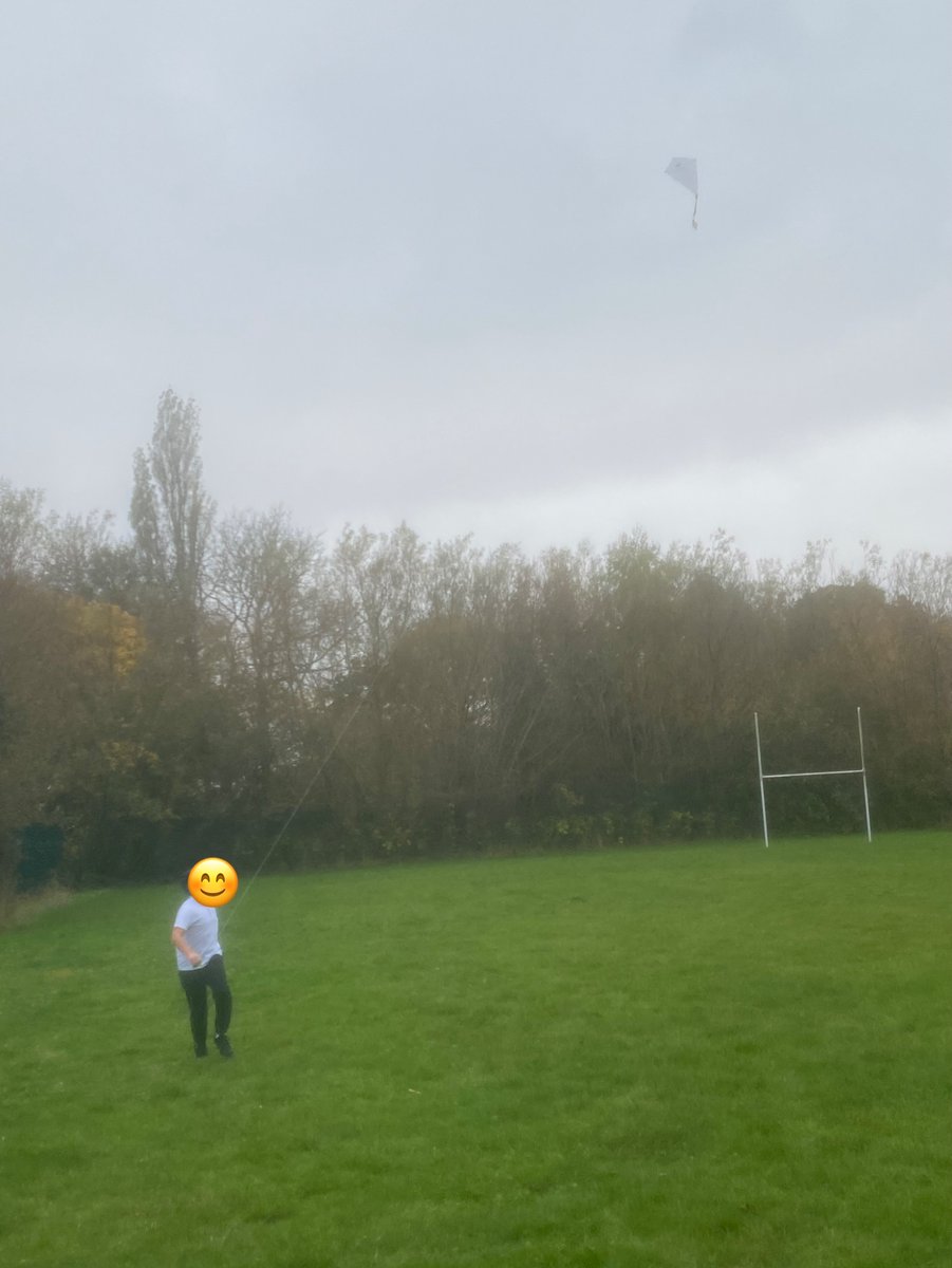 Bridgeview_Hull's tweet photo. Today a pupil from #Tyneclass enjoyed ticking off one of his Bridgeview 50 and flying a kite 🪁💨 https://t.co/Vw6q2NTQvZ