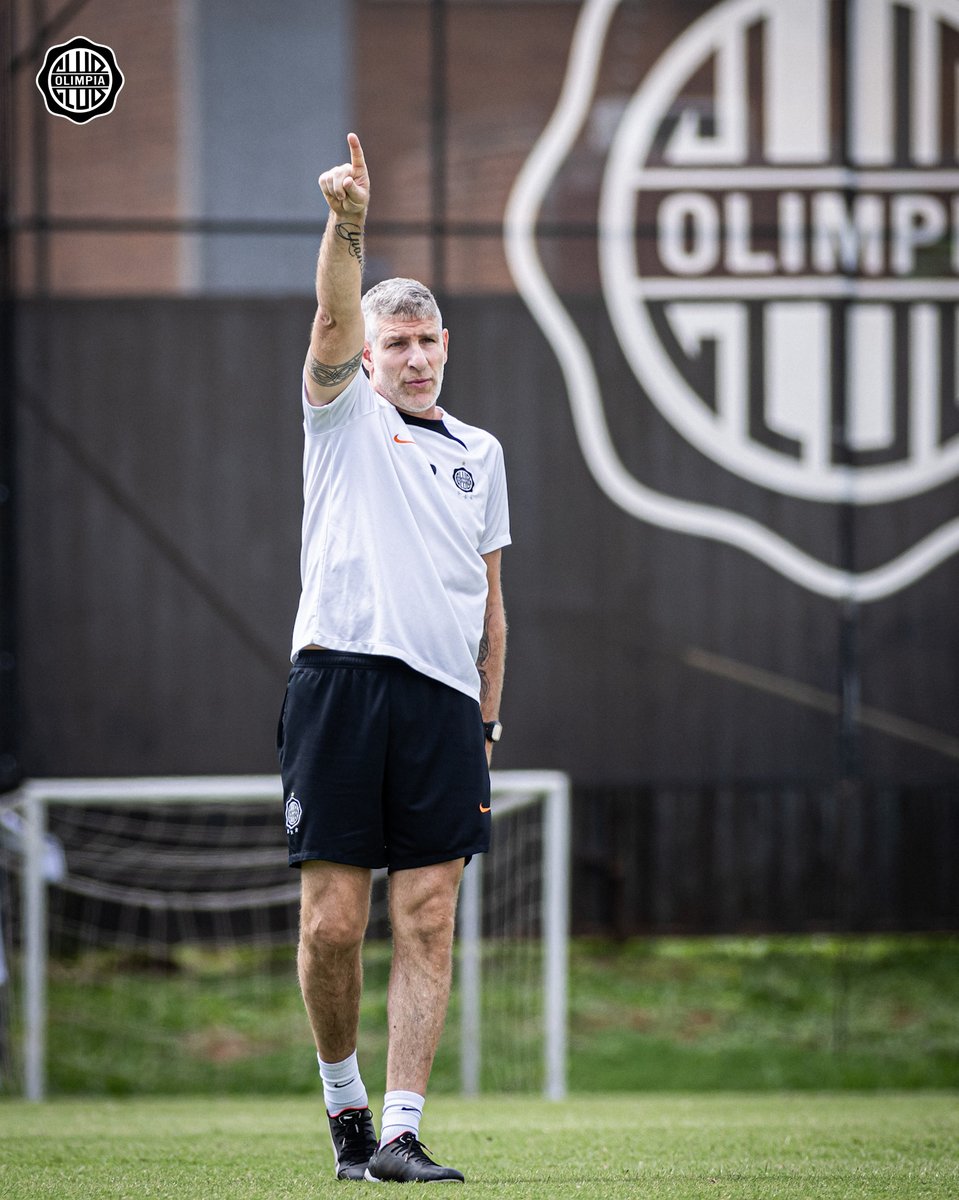 elClubOlimpia's tweet photo. ☝🏻🧠

Pensando en mañana, apuntando a lo más alto. https://t.co/wfFMk74zDR