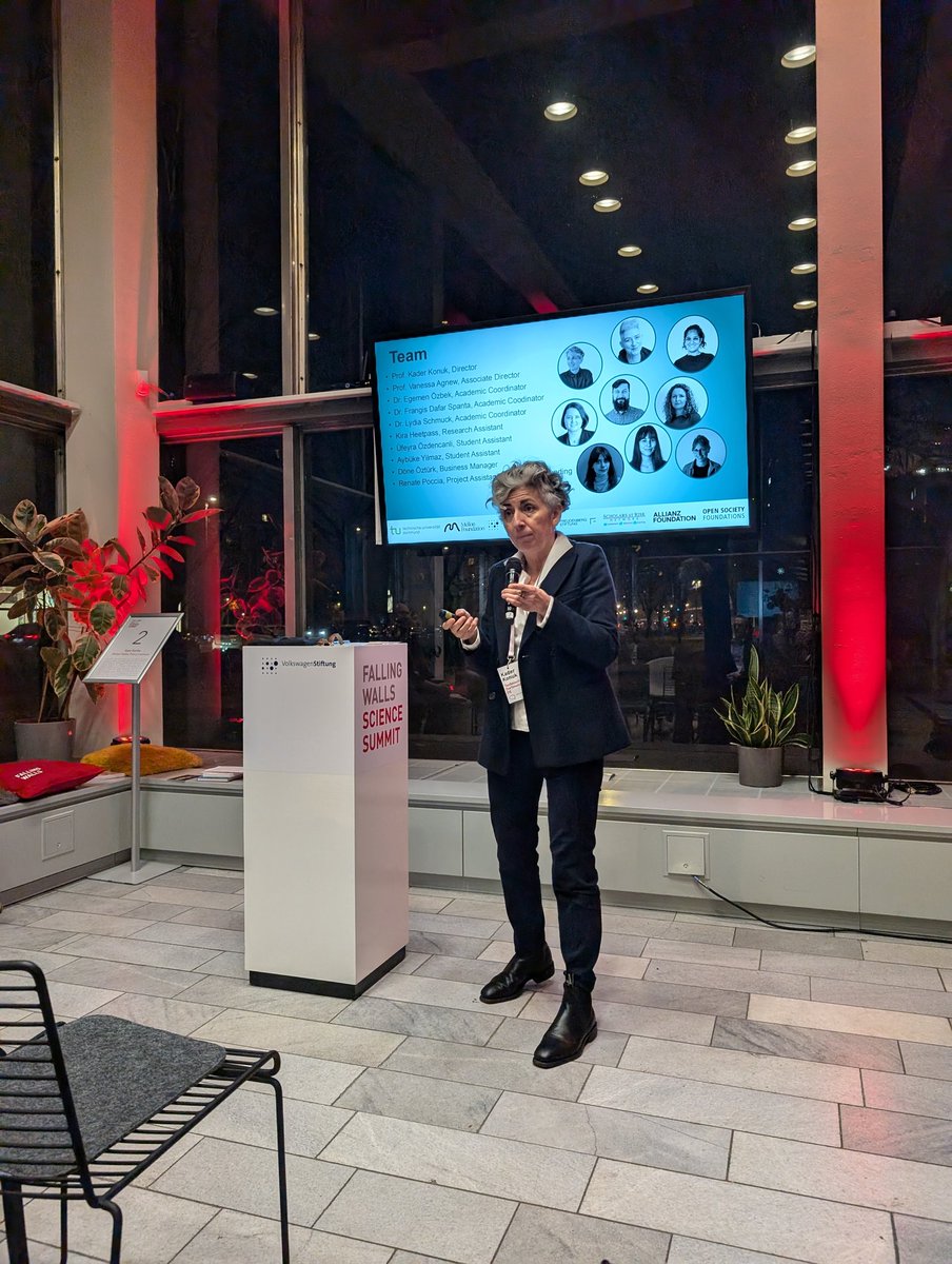 Raphaela Hobbach tweet media