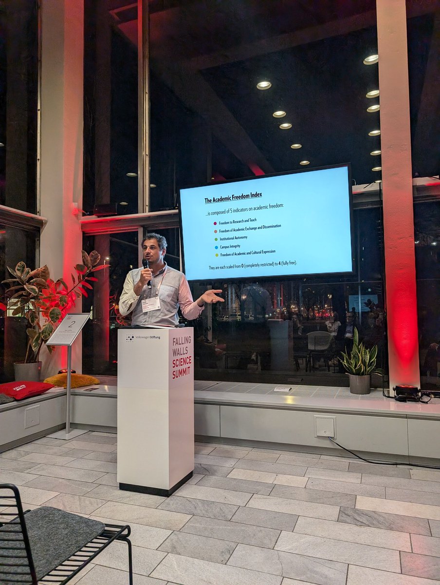 Raphaela Hobbach tweet media